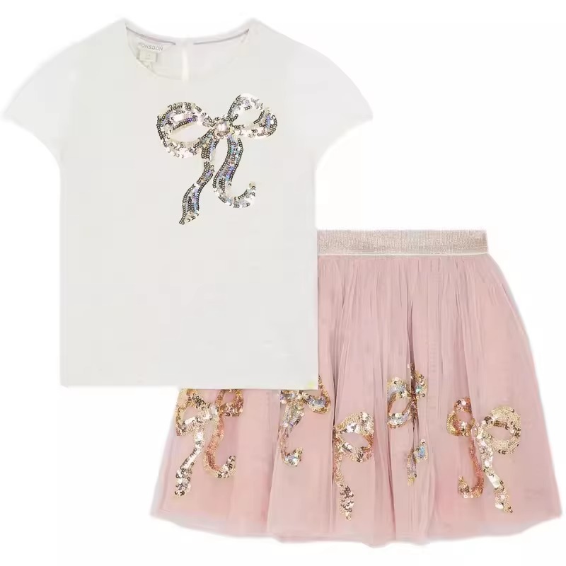 Discover the Latest Trends in Kids’ Fashion: A Comprehensive Review Discover the Latest Trends in Kids’ Fashion: A Comprehensive Review